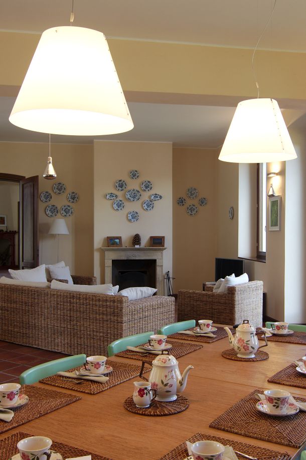 Breakfast Lounge